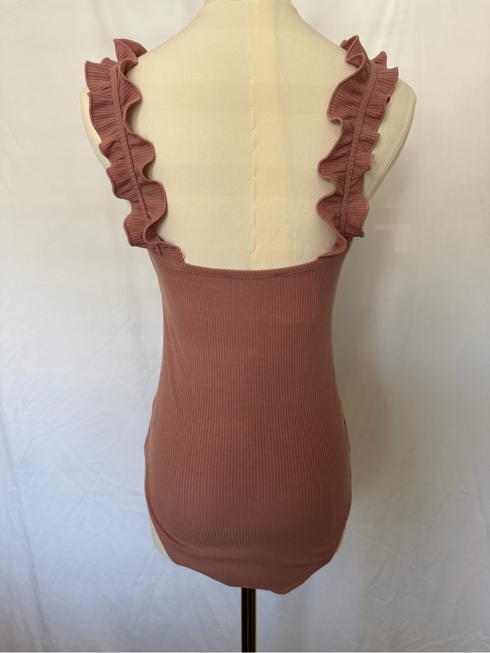 Kittenish Ruffled Strap Ribbed Bodysuit - Mauve Pink - Picture 3 of 4